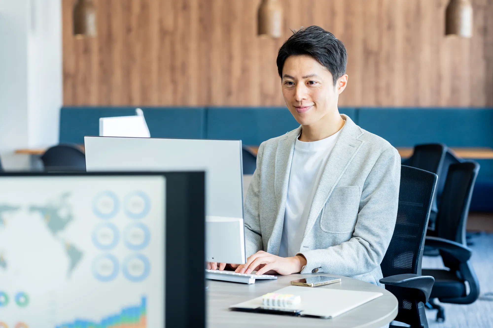 自社サービスとして販売するイメージ